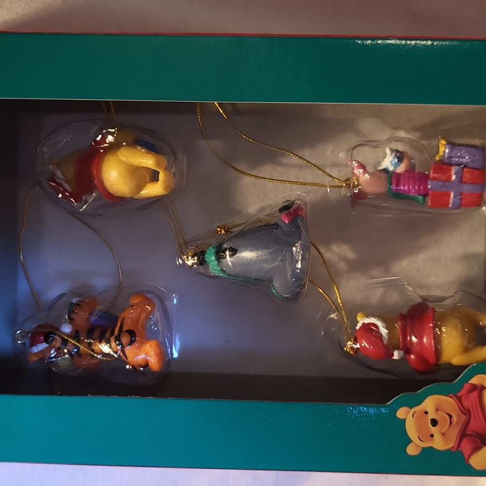 Winnie-the-Pooh Christmas ornaments set of 5 Eyore Piglet Tigger - Picture 7 of 9